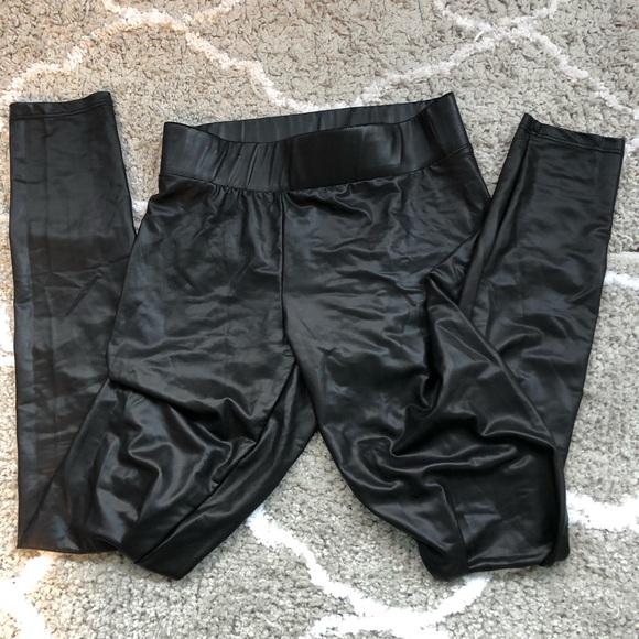 Guess Pants - GUESS Pleather tights